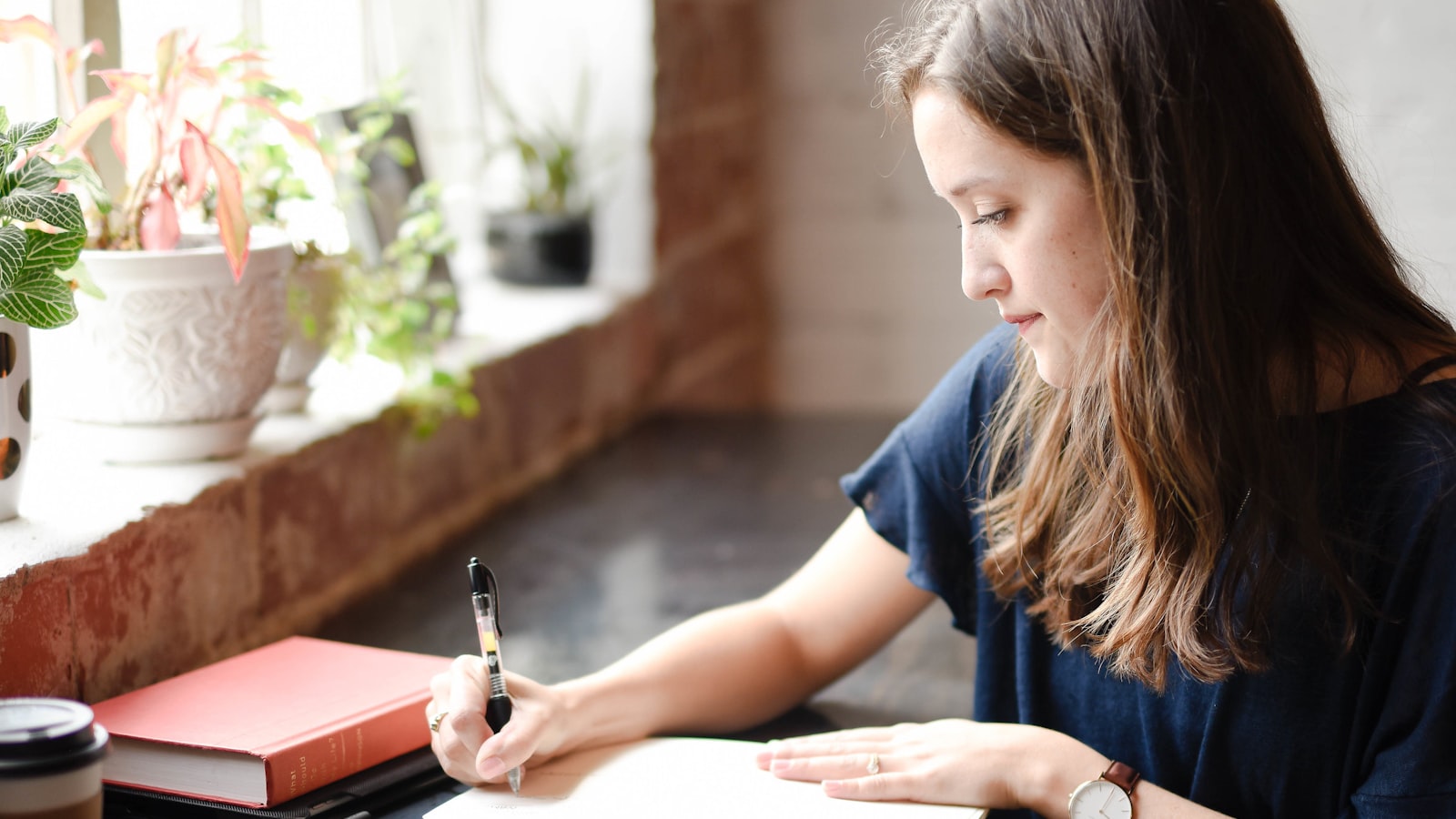 AI assistant summarizing notes
